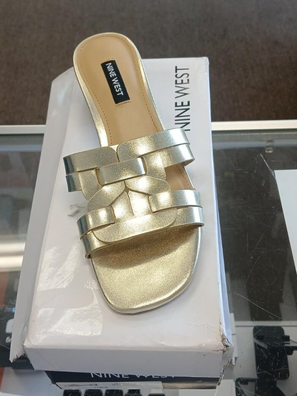 Nine West Gennie Slide Sandal Size: 6 W-O - Picture 5 of 8